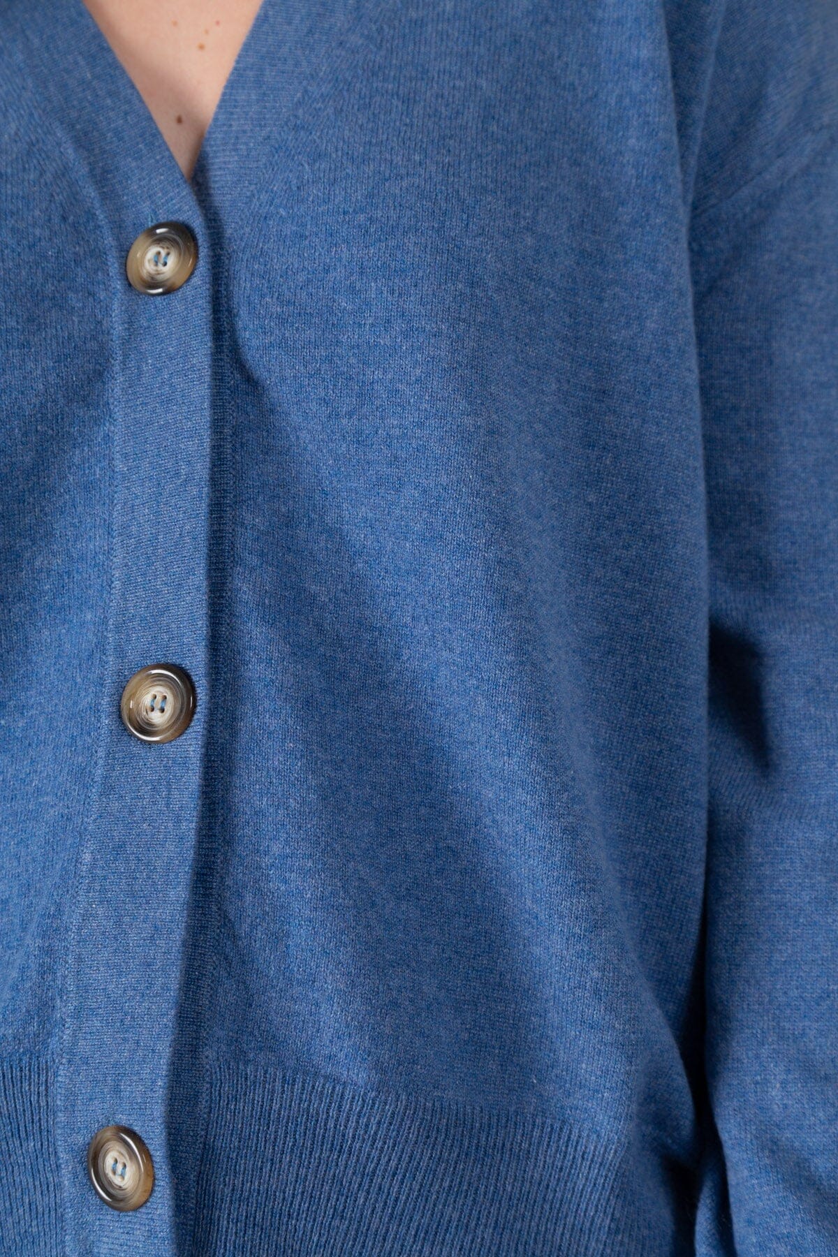 Lightweight Cardigan Sweater S30 - Spring Cashmere CP Shades deep denim