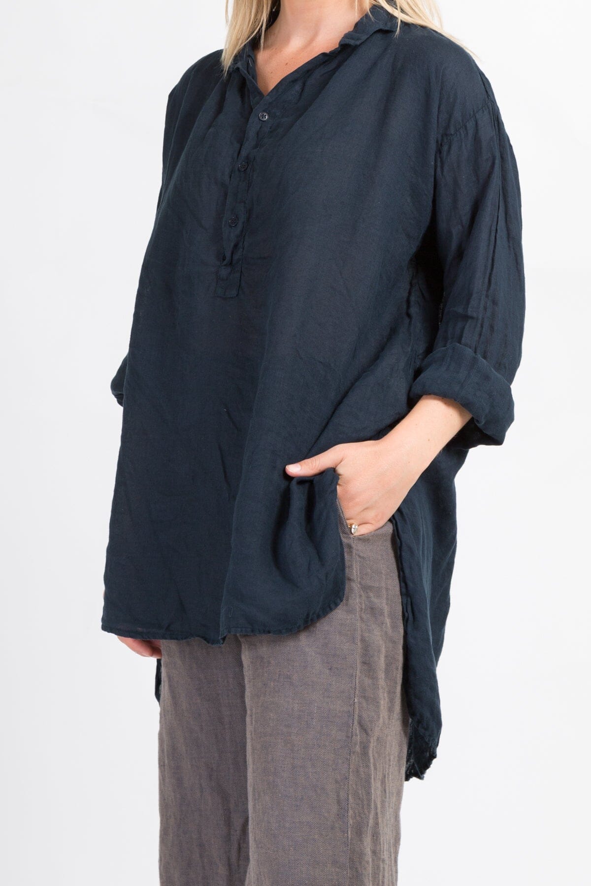 Petra - Linen S10 - White Linen Tops CP Shades 