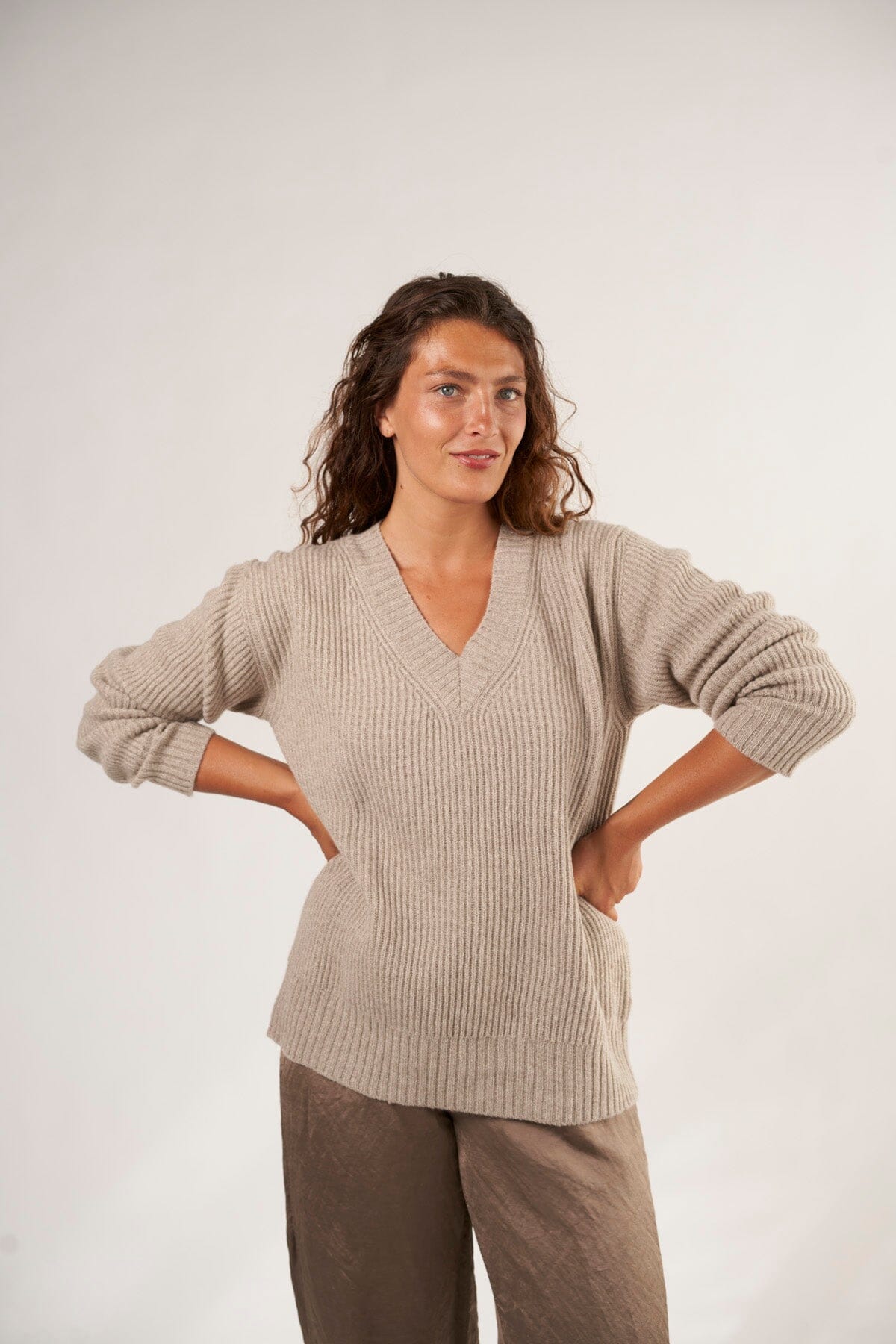 Rib V-Neck Sweater A70 - Fall Cashmere CP Shades 