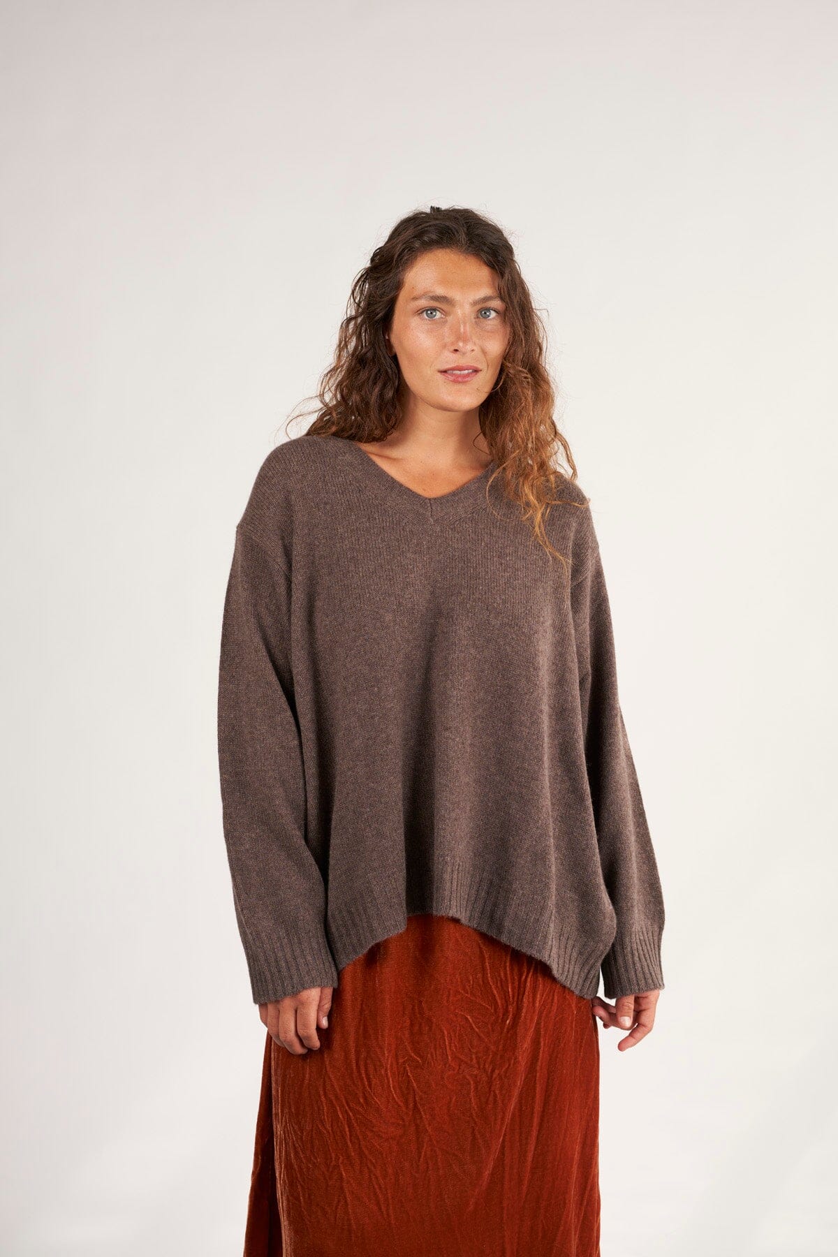 V-Neck Sweater A80 - Fall Cashmere CP Shades Mocha